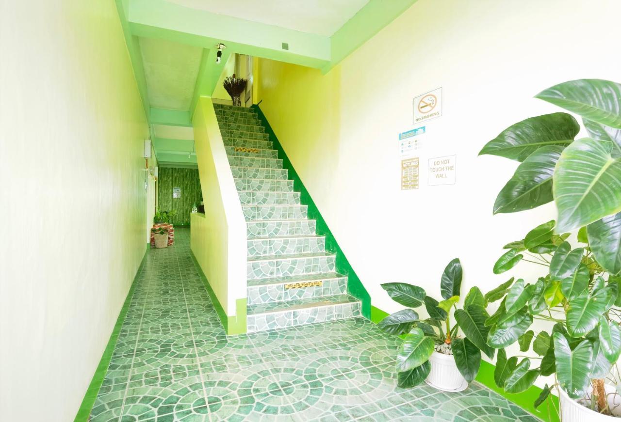 RedDoorz D128 Lodge Cagayan Valley Tuguegarao City Buitenkant foto
