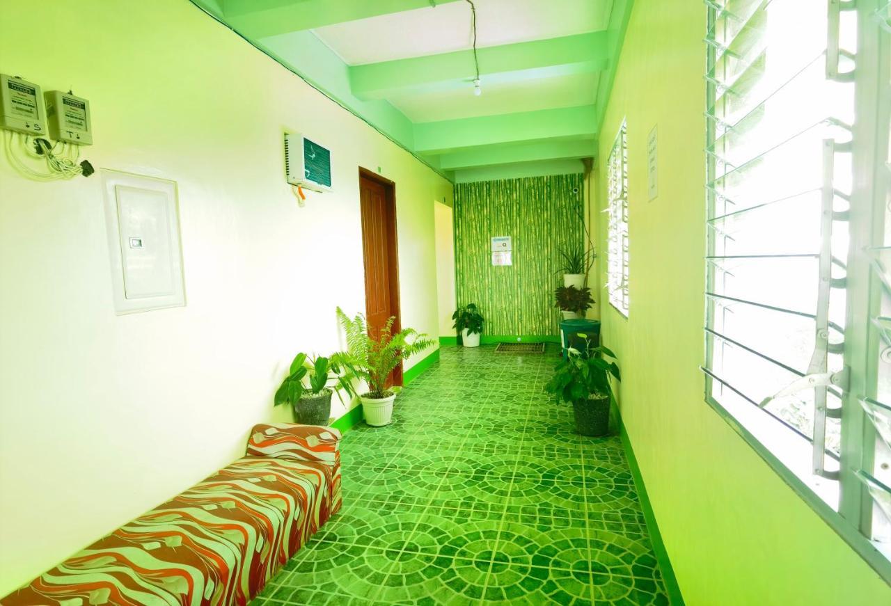 RedDoorz D128 Lodge Cagayan Valley Tuguegarao City Buitenkant foto