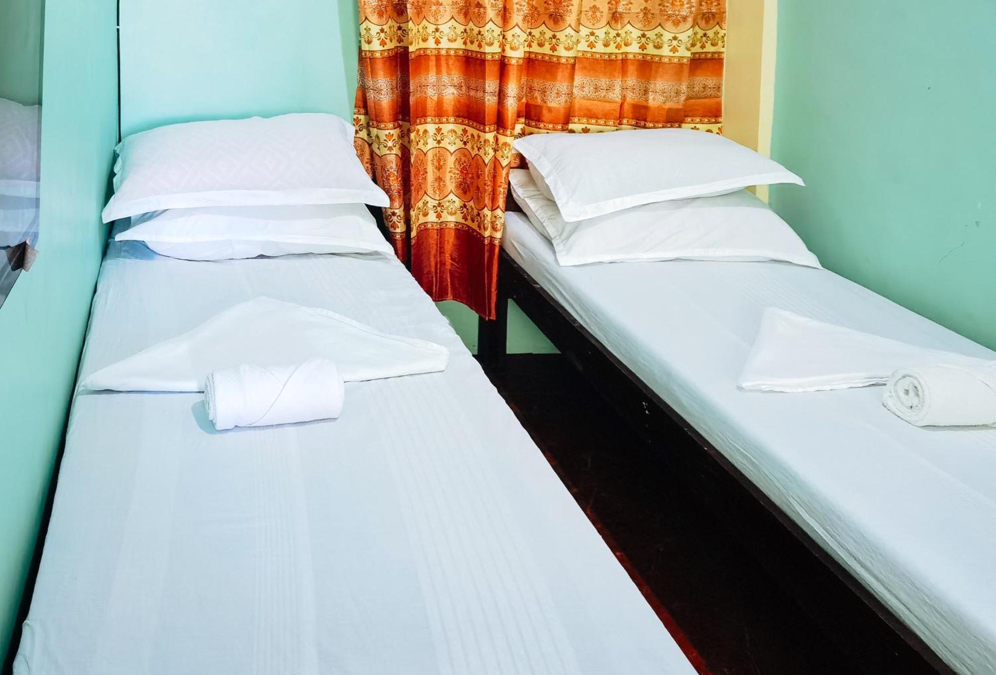 RedDoorz D128 Lodge Cagayan Valley Tuguegarao City Buitenkant foto